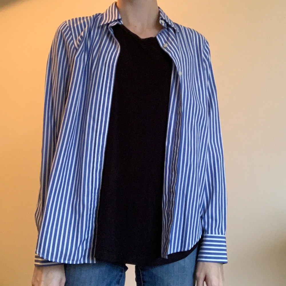 S CHAMPS STRIPED BUTTON UP
